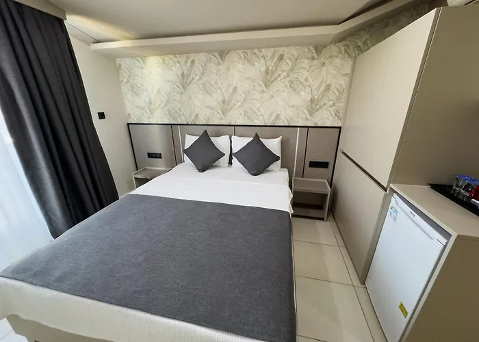 فندق Sardunya 3*